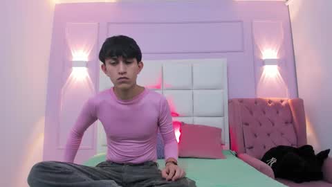 hoot_booys_ online show from 10-28-25, 08:33