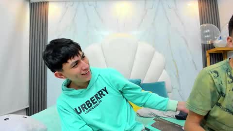 hoot_booys_ online show from 02-23-26, 09:34