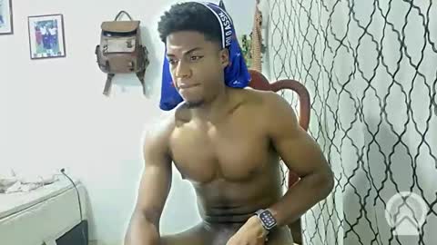 Snapshot of horneyguy2399 chatting on 01-12-25, 05:13 sugarbaby online show from 01-12-25, 05:13