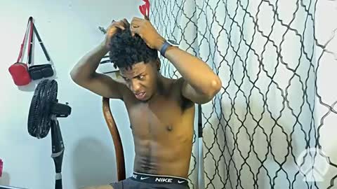 Snapshot of horneyguy2399 chatting on 02-09-25, 04:57 sugarbaby online show from 02-09-25, 04:57