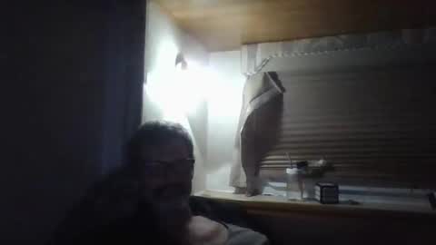 Snapshot of horneyjoe48 chatting on 05-10-26, 11:04 joey online show from 05-10-26, 11:04