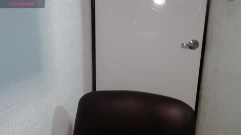 Snapshot of horny_and_daring chatting on 01-23-25, 01:56 horny and daring online show from 01-23-25, 01:56