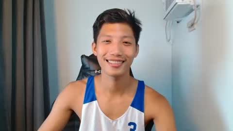 Snapshot of horny_asianmoreno chatting on 09-28-25, 11:04 ROGER online show from 09-28-25, 11:04