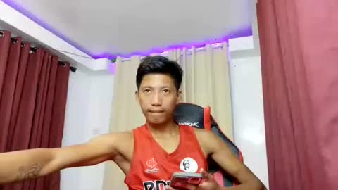 Snapshot of horny_asianmoreno chatting on 10-28-25, 12:19 ROGER online show from 10-28-25, 12:19