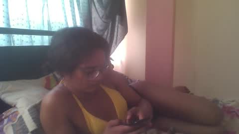 Snapshot of horny_brii chatting on 07-12-26, 07:05 horny_brii online show from 07-12-26, 07:05