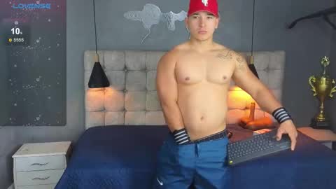 horny_nick18 online show from 12-18-25, 01:50