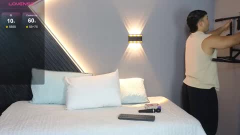 horny_nick18 online show from 02-10-26, 01:37