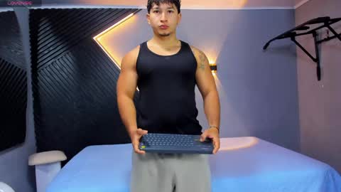 horny_nick18 online show from 05-05-26, 11:51