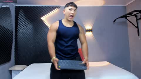 horny_nick18 online show from 05-13-26, 11:18