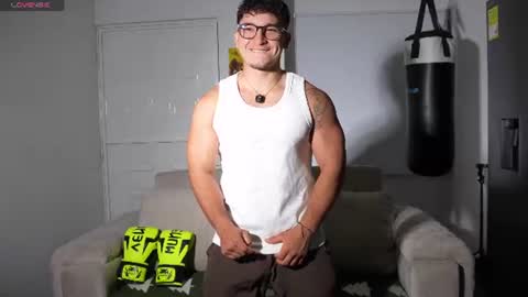 horny_nick18 online show from 07-17-26, 12:23