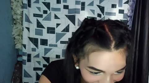 Snapshot of horny_rhiana chatting on 04-23-26, 05:41 Rhiana online show from 04-23-26, 05:41