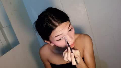 Rhiana online show from 07-08-26, 03:44
