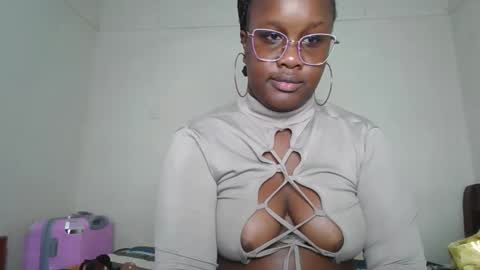 Lucy online show from 03-17-26, 12:41