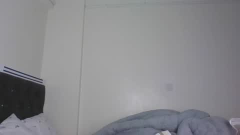 Snapshot of horny_sexxy_babe chatting on 04-22-26, 01:23 Lucy online show from 04-22-26, 01:23
