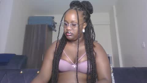 Snapshot of horny_sexxy_babe chatting on 06-05-26, 12:11 Lucy online show from 06-05-26, 12:11