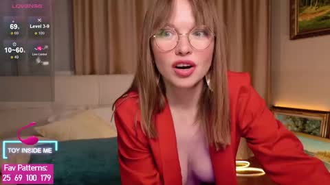 Horny Svinka online show from 10-19-25, 05:02