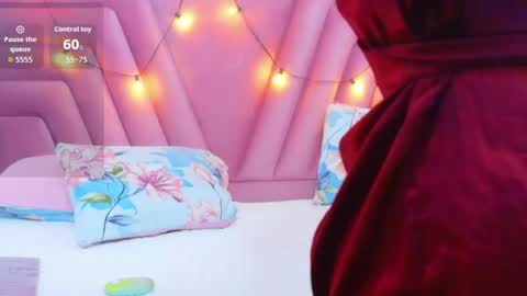 Khloe  online show from 04-22-26, 12:28