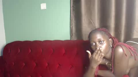 Snapshot of hornybella4 chatting on 02-08-25, 03:19 Bella online show from 02-08-25, 03:19