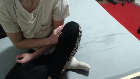 Snapshot of hornycouple21x chatting on 12-24-24, 10:06 HornyCouple89 online show from 12-24-24, 10:06