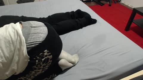 Snapshot of hornycouple21x chatting on 12-29-24, 08:04 HornyCouple89 online show from 12-29-24, 08:04