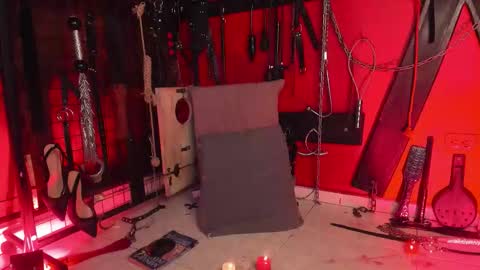 Mia Dahianaa   2  hornydahianax online show from 11-10-25, 08:02