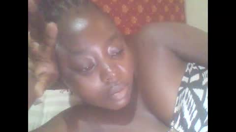 Snapshot of hornygal001 chatting on 05-09-26, 07:13 hornygal001 online show from 05-09-26, 07:13
