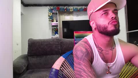 Snapshot of hornygirl_20000 chatting on 02-25-26, 04:33 hornygirl_20000 online show from 02-25-26, 04:33