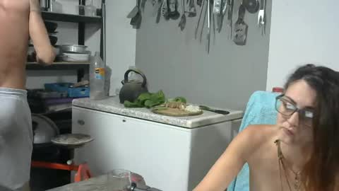 Snapshot of hornyhippies0080 chatting on 06-26-26, 04:44 Nix D online show from 06-26-26, 04:44