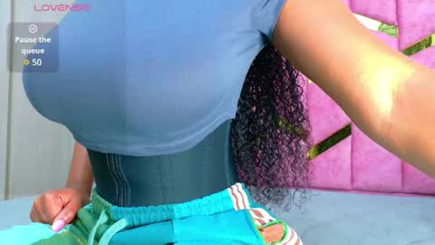 Valentina  online show from 11-04-25, 01:10