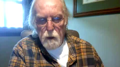 Snapshot of hornyinohio9 chatting on 05-21-26, 12:01 HornyInOhio9 online show from 05-21-26, 12:01