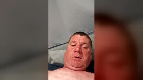 Snapshot of hornyman6942842 chatting on 06-29-26, 12:27 hornyman6942842 online show from 06-29-26, 12:27