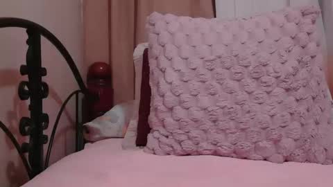 Tyla online show from 05-19-26, 01:56