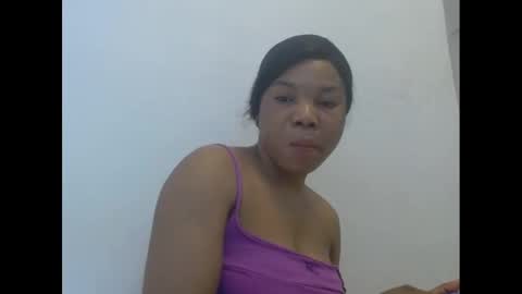 Snapshot of hornyxbum chatting on 02-27-25, 02:00 hornyxbum online show from 02-27-25, 02:00
