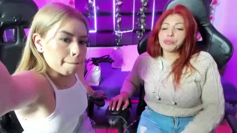 Snapshot of hornyy_mom chatting on 12-24-24, 01:17 hornyy mom online show from 12-24-24, 01:17
