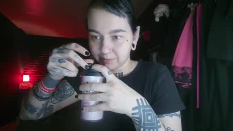 Snapshot of horror_circus chatting on 12-15-24, 03:13 Messalina Horror online show from 12-15-24, 03:13