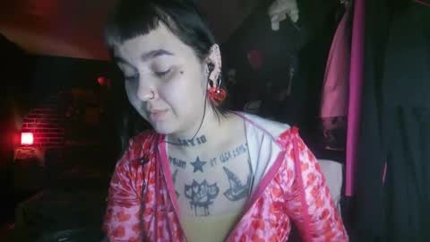 Snapshot of horror_circus chatting on 12-28-24, 05:23 Messalina Horror online show from 12-28-24, 05:23