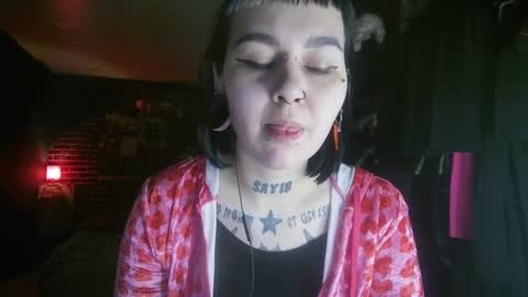 Snapshot of horror_circus chatting on 12-31-24, 11:09 Messalina Horror online show from 12-31-24, 11:09