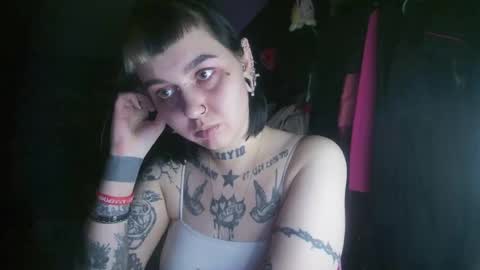 Snapshot of horror_circus chatting on 01-09-25, 06:26 Messalina Horror online show from 01-09-25, 06:26