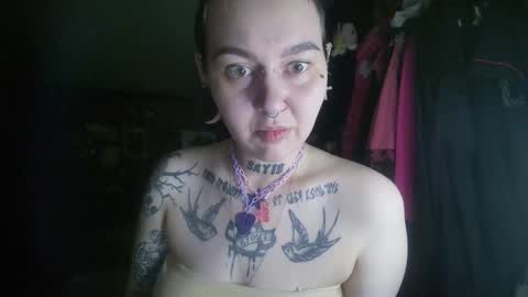 Snapshot of horror_circus chatting on 01-18-25, 04:59 Messalina Horror online show from 01-18-25, 04:59