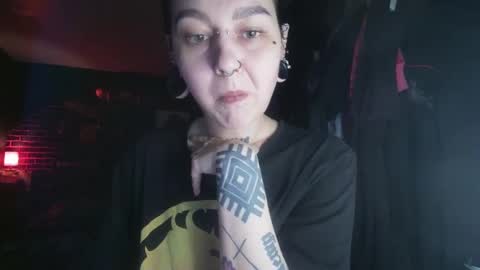 Snapshot of horror_circus chatting on 03-08-25, 04:12 Messalina Horror online show from 03-08-25, 04:12