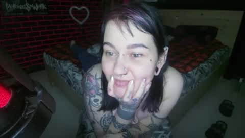 Snapshot of horror_circus chatting on 09-14-25, 05:17 Messalina Horror online show from 09-14-25, 05:17