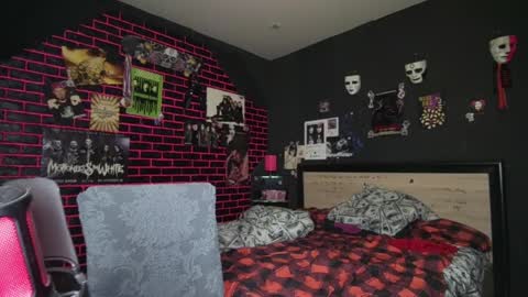 Messalina Horror online show from 06-03-26, 01:19
