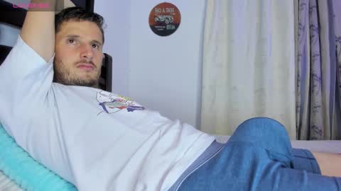 horse_man2 online show from 10-16-25, 01:50