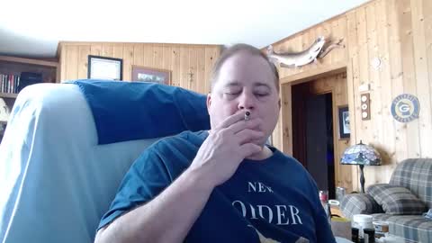 Snapshot of horsebigballs chatting on 02-10-25, 04:58 horsebigballs online show from 02-10-25, 04:58