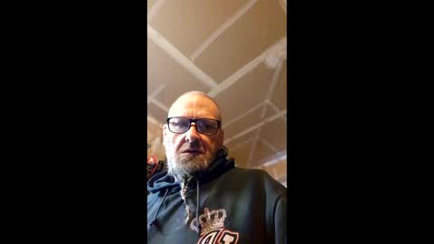 Snapshot of hoss1973_3 chatting on 12-03-25, 07:01 hoss1973_3 online show from 12-03-25, 07:01