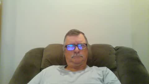 hot4tightholes online show from 12-19-24, 03:19