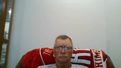 Snapshot of hot4tightholes chatting on 05-18-26, 01:06 hot4tightholes online show from 05-18-26, 01:06