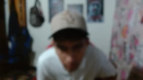 Snapshot of hot__mechanic chatting on 06-05-26, 12:33 hot__mechanic online show from 06-05-26, 12:33