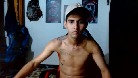 Snapshot of hot__mechanic chatting on 06-09-26, 12:39 hot__mechanic online show from 06-09-26, 12:39