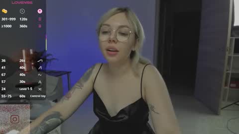   online show from 09-22-25, 04:20